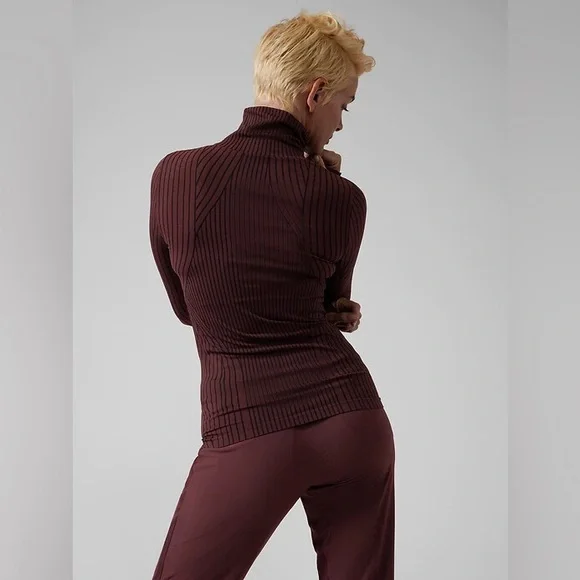 Athleta Flurry Endeavor Textured Striped Turtleneck Long Sleeved Shirt - Picture 3 of 8